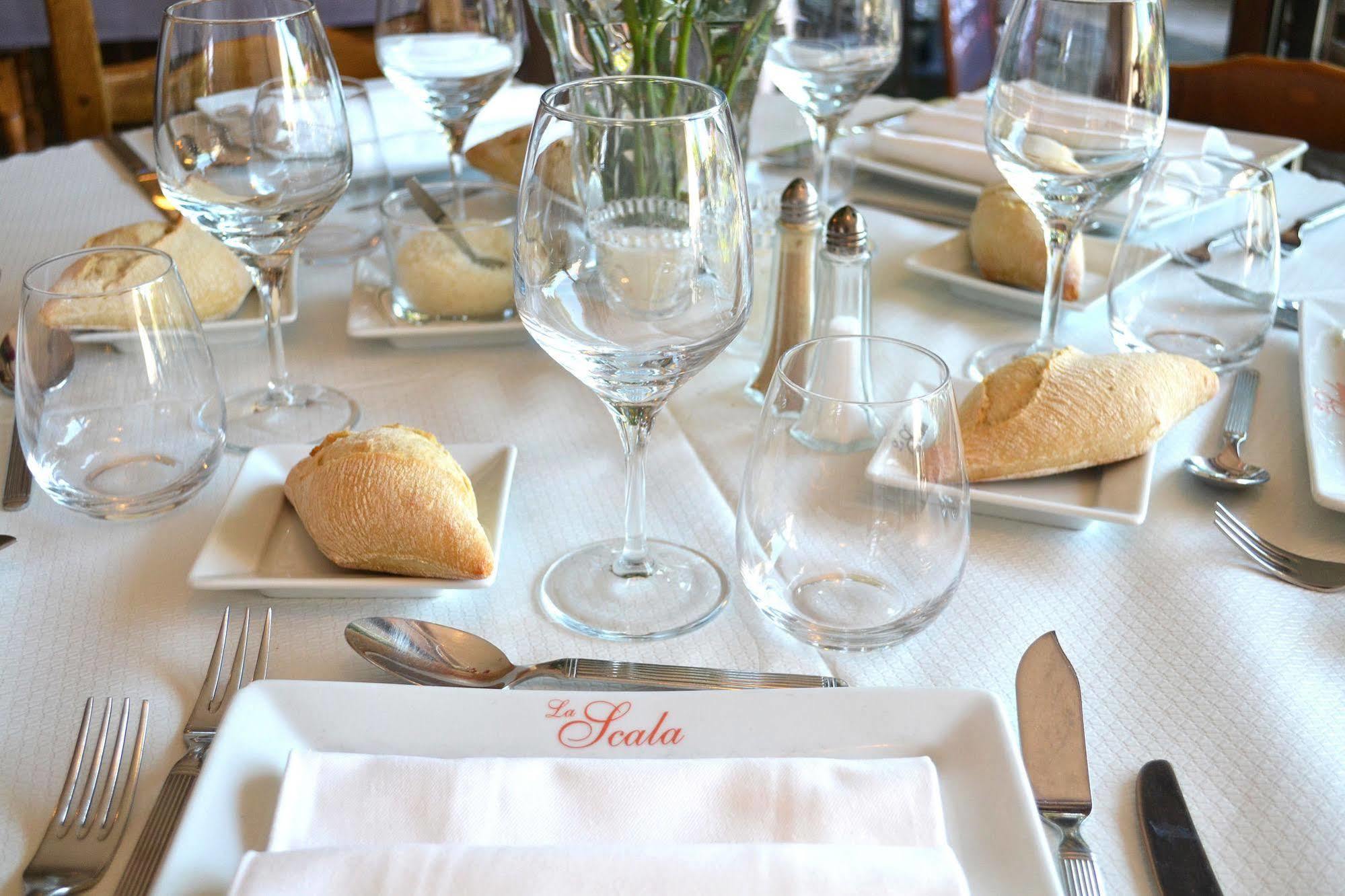 Hotel La Scala Питивье Экстерьер фото