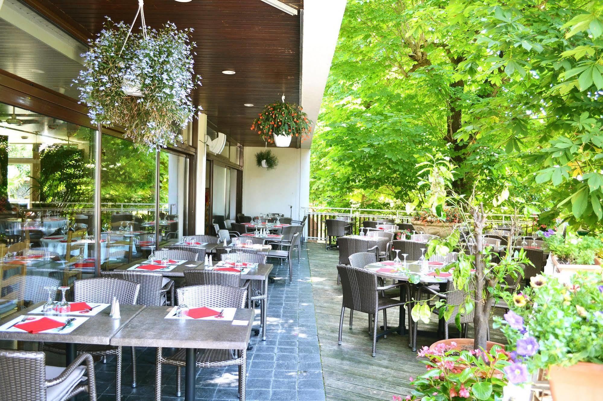 Hotel La Scala Питивье Экстерьер фото